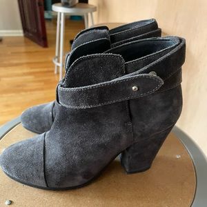 Rag and Bone grey suede bootie. Size 5. Excellent condition.